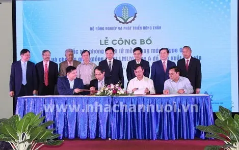 Công bố vắc xin phòng bệnh LMLM type O và chuyển giao giống vi rus LMLM type A để sản xuất vắc xin