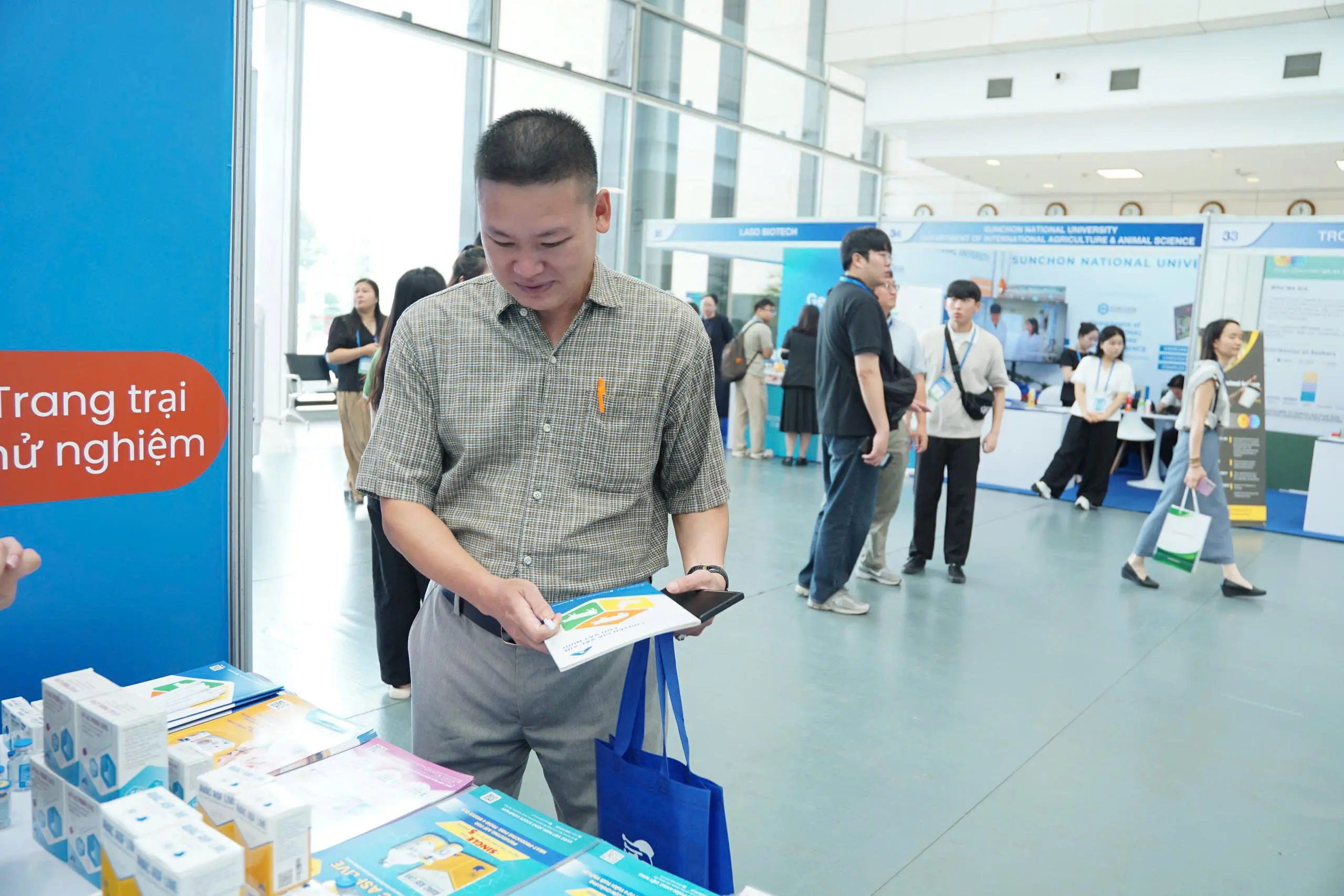 AVAC VIỆT NAM TẠI HỘI NGHỊ KHOA HỌC CHĂN NUÔI Á – ÚC LẦN THỨ 21