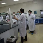Đoàn lãnh đạo bộ NN&PTNN thăm phòng lab 3