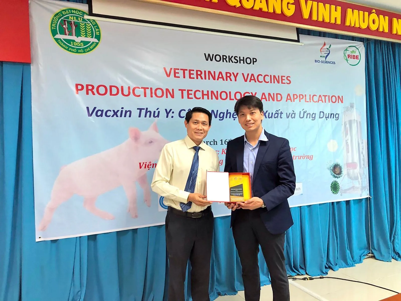 Công ty CP AVAC Việt Nam: Tham dự hội thảo “Vắc xin thú y: công nghệ sản xuất và ứng dụng”