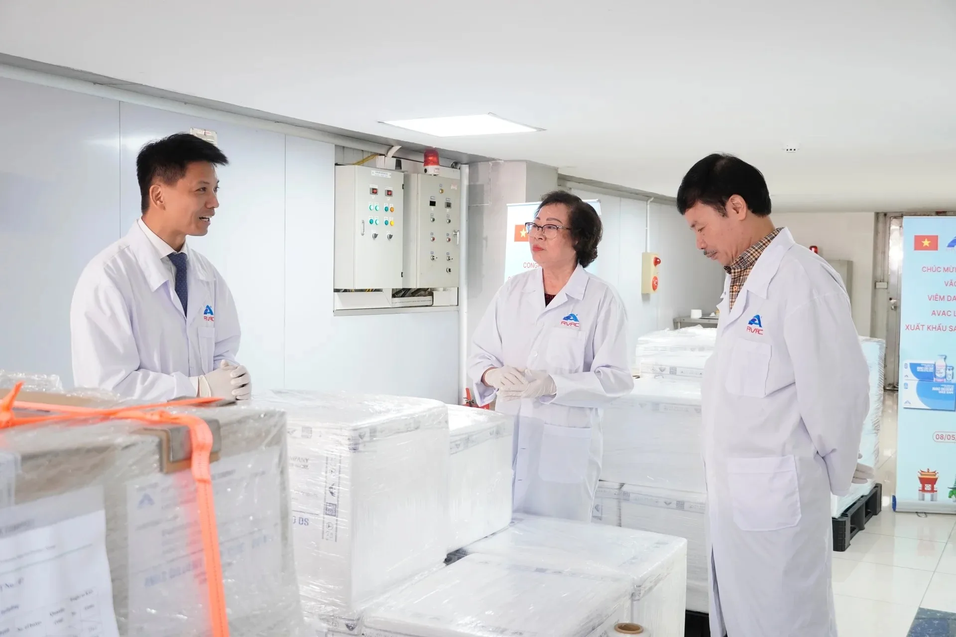 Việt Nam xuất khẩu 1,1 triệu liều vaccine viêm da nổi cục sang Hàn Quốc