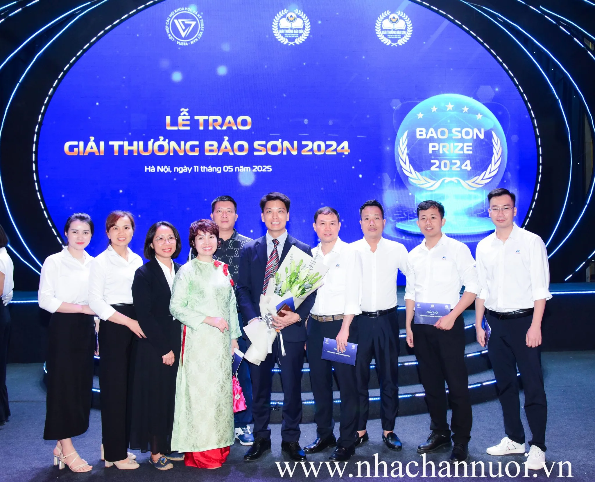 Công trình vắc xin Dịch tả lợn châu Phi AVAC ASF LIVE nhận giải thưởng Bảo Sơn trị giá 120.000 USD