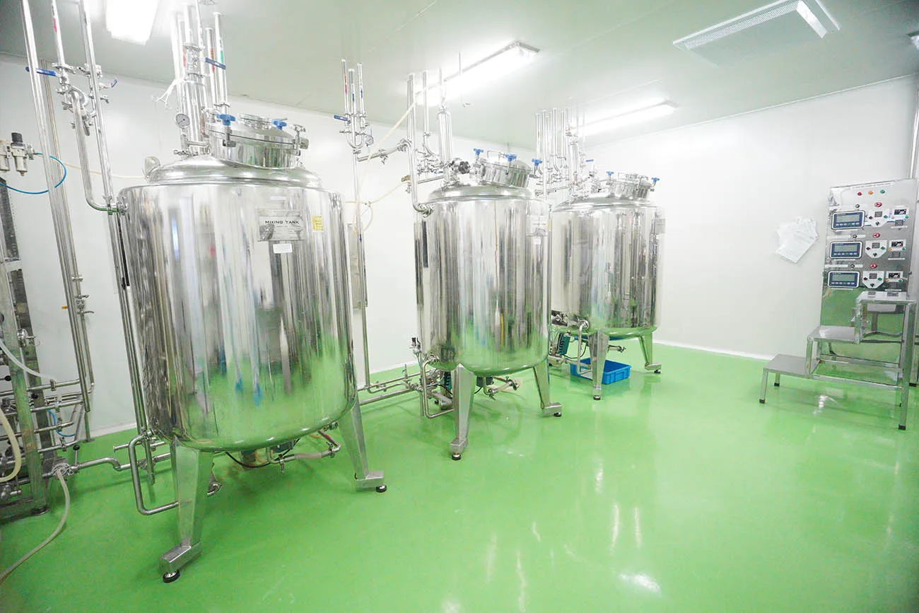 Nghiên cứu vắc xin thiếu công nghệ như ” đánh giặc ” bằng tay không
