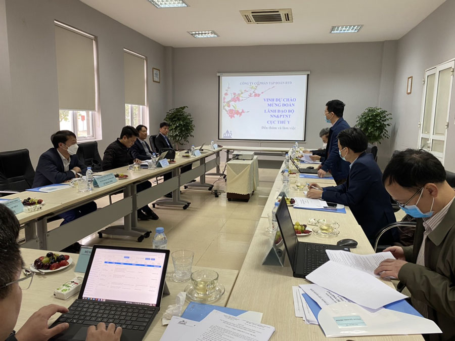 Đoàn lãnh đạo bộ NN&PTNN , Cục Thú Y về thăm và làm việc 3