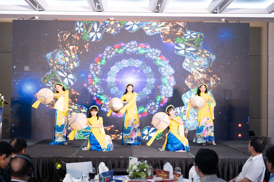 Hội thảo khoa học tại Hồ Tràm 5