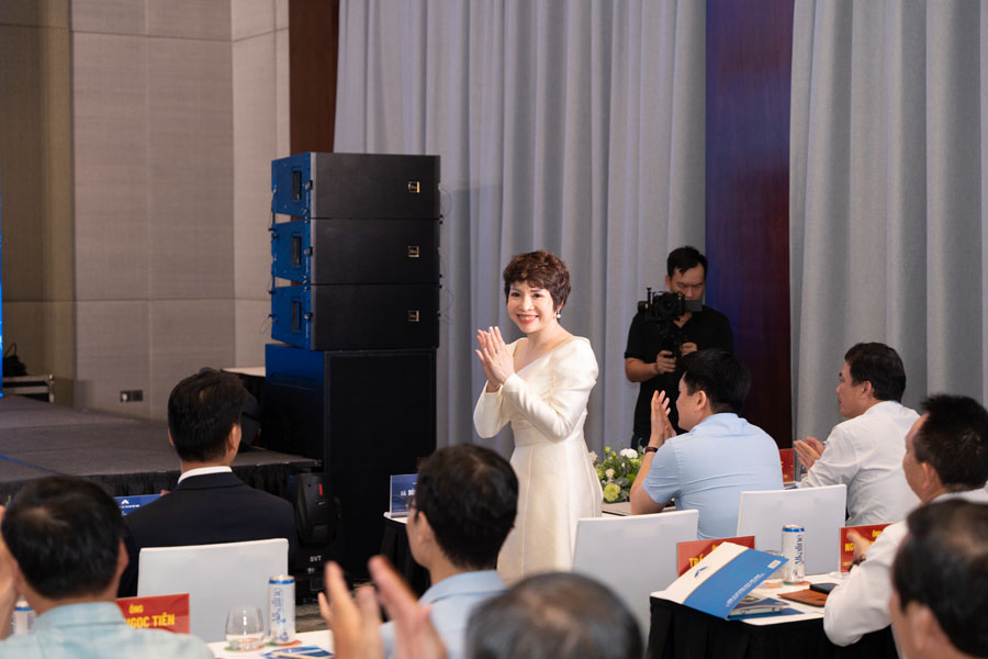 Hội thảo khoa học tại Hồ Tràm 5